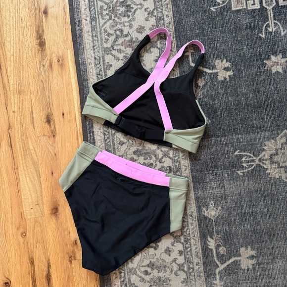 Prana Baja Bound Two Piece Swimsuit Colorblock Black Green XSmall - Picture 2 of 6